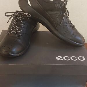 Ecco Women's Soft 5 Black Perforated Sneakers